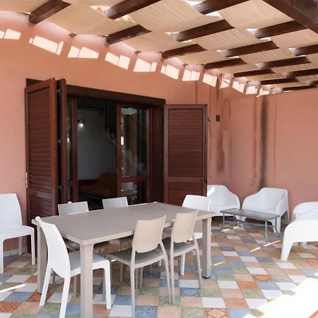 Morici Con Ampio Giardino San Vito Lo Capo