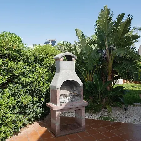 Morici Con Ampio Giardino